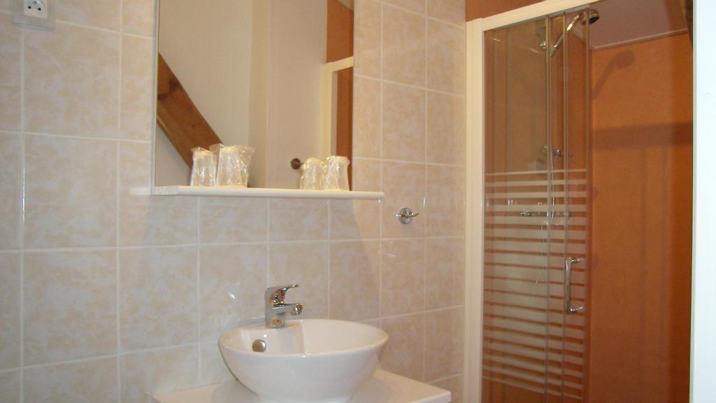 Maison Neuve Grandval Bagian luar foto