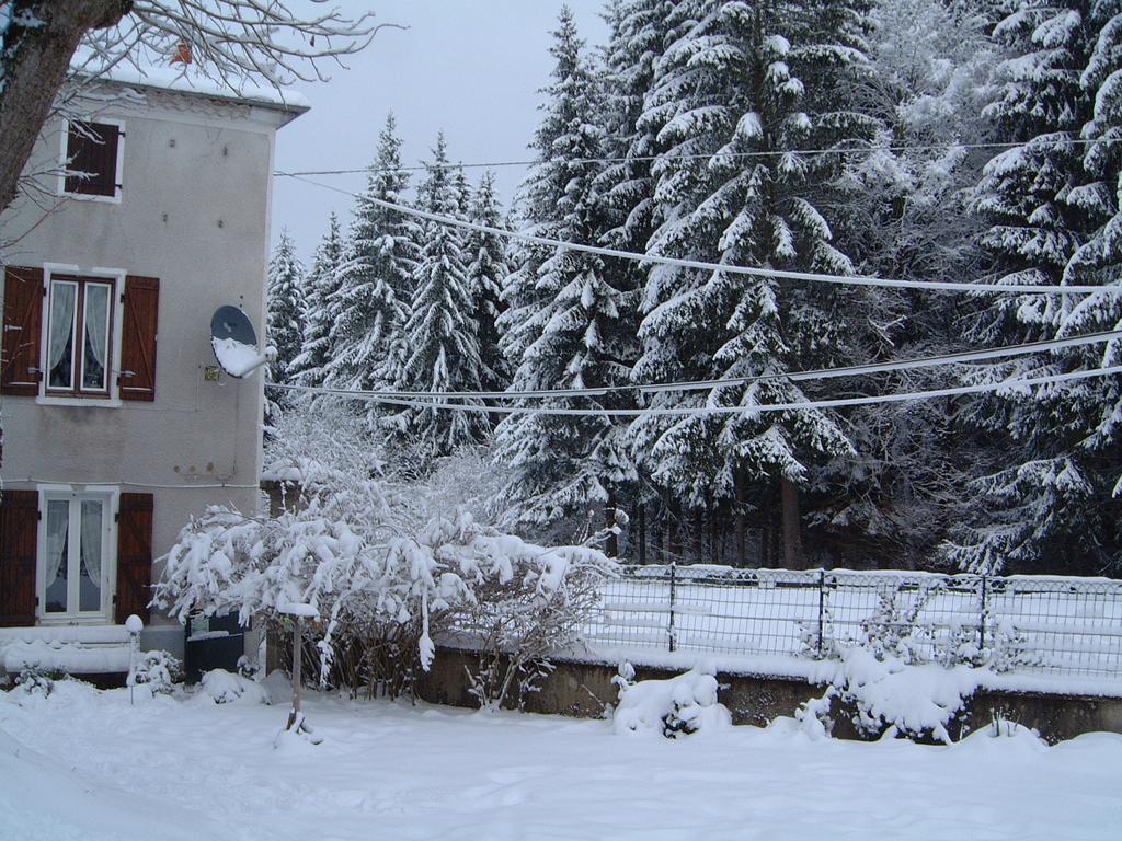 Maison Neuve Grandval Bagian luar foto